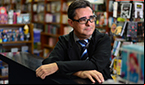 Mais rápido a escrever dois livros ao mesmo tempo