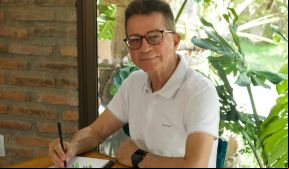 Poeta que mais publicou poesias durante um ano