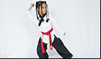 Menina de seis anos pode quebrar recorde no taekwondo